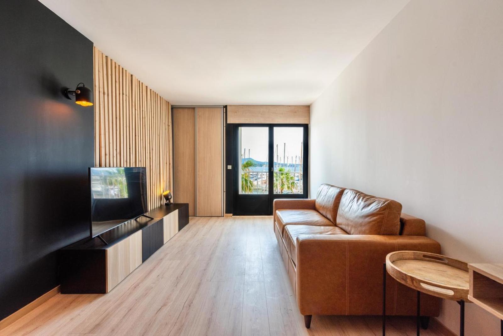 Studio Au Port De Sanary Екстериор снимка